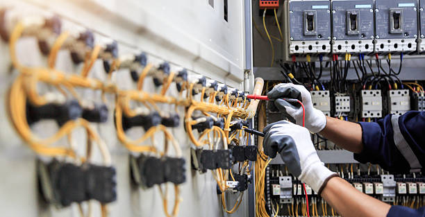 Professional Electrician technician working in St. Johns County County, FL